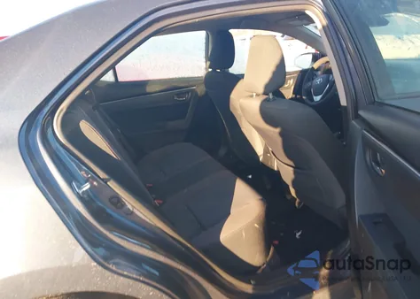 2017 Toyota Corolla Le z USA, uszkodzony, nr VIN 2T1BURHE8HC828185